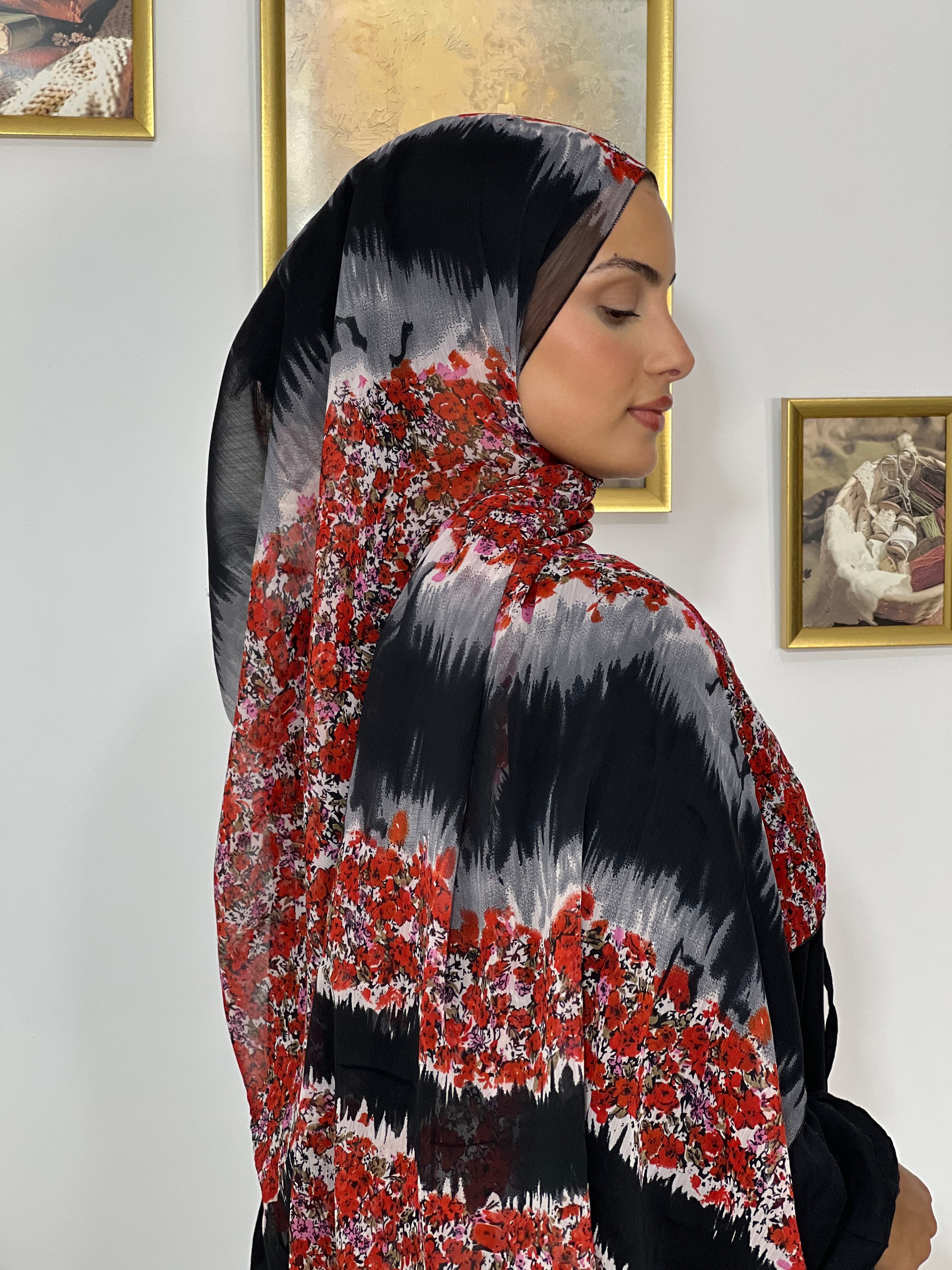 Allurina scarf - "Crimson Ombre"