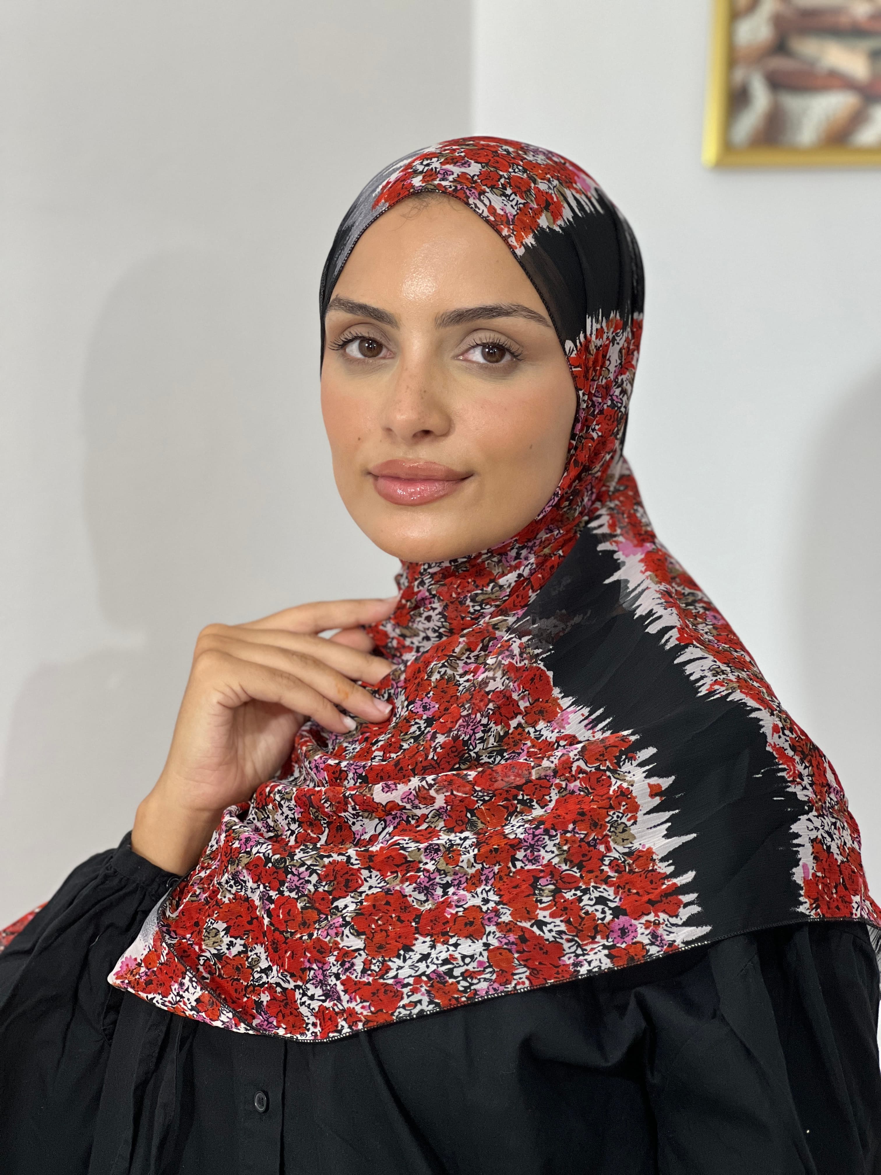 Allurina scarf - "Crimson Ombre"