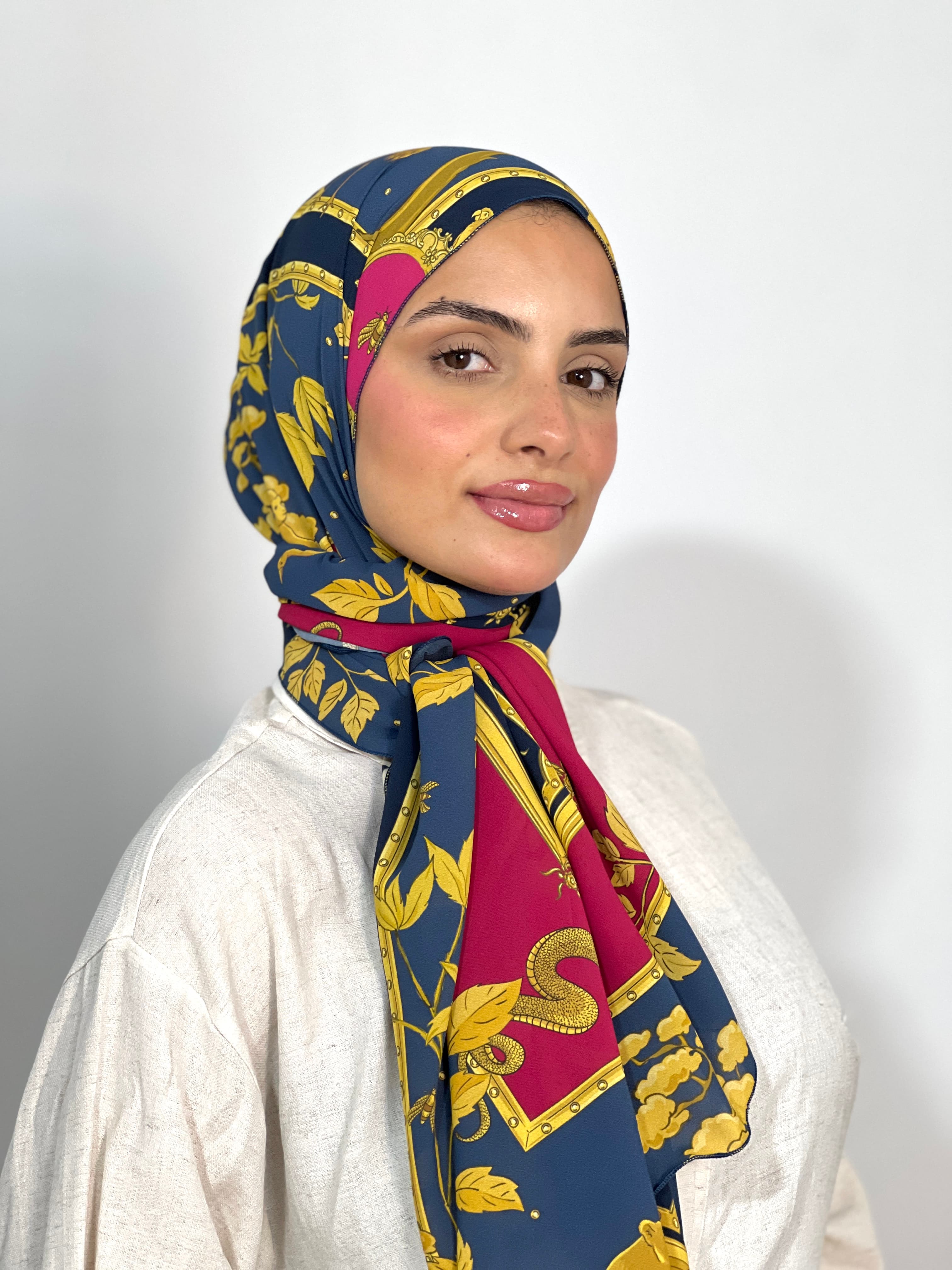 Allurina scarf - "Golden Dynasty"