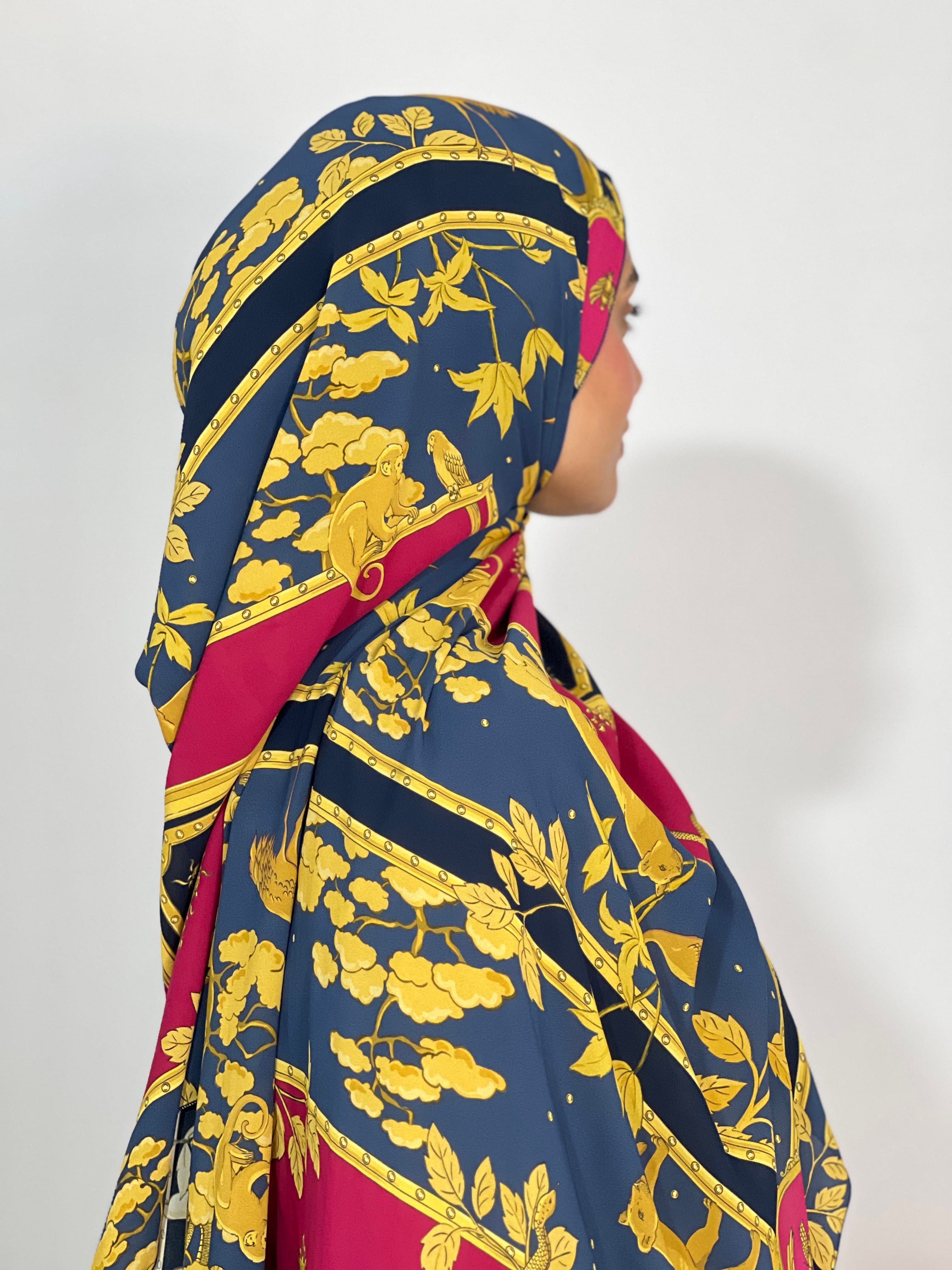 Allurina scarf - "Golden Dynasty"